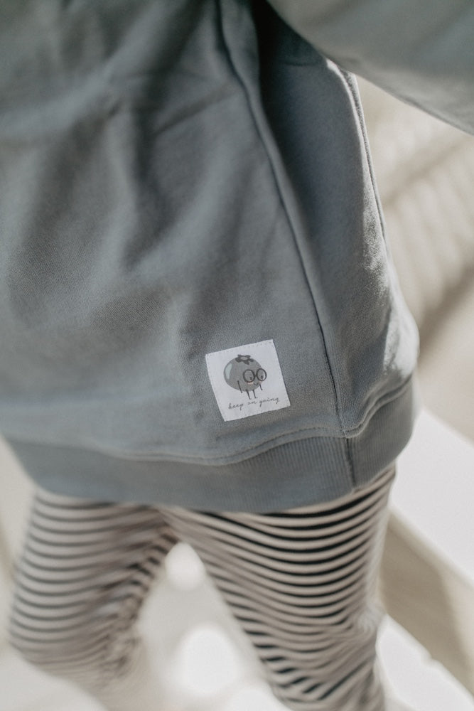 Unisex Oversized Sweatshirt 'Small Blueberry'