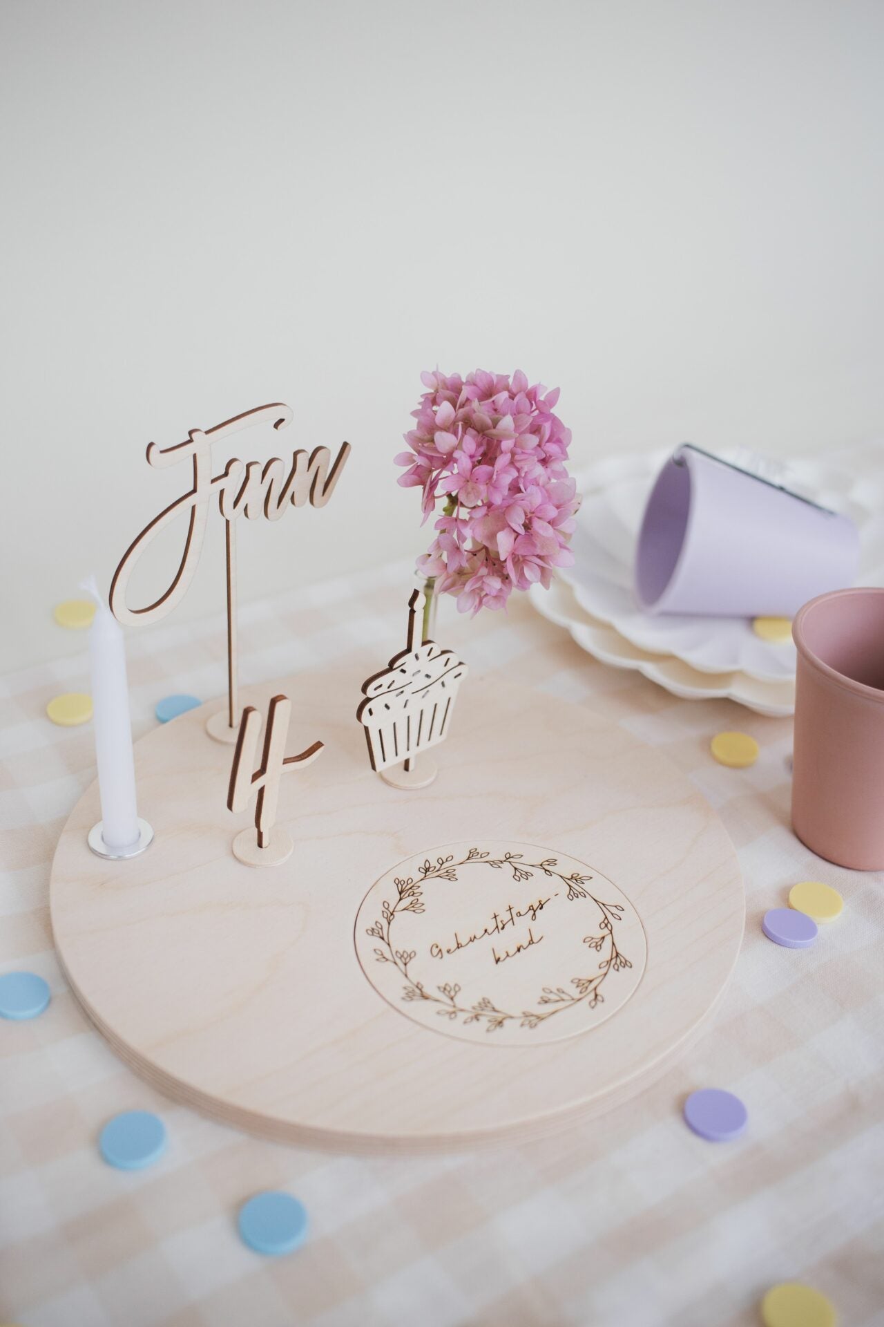 Geburtstagsteller mit 5 Steckplätzen