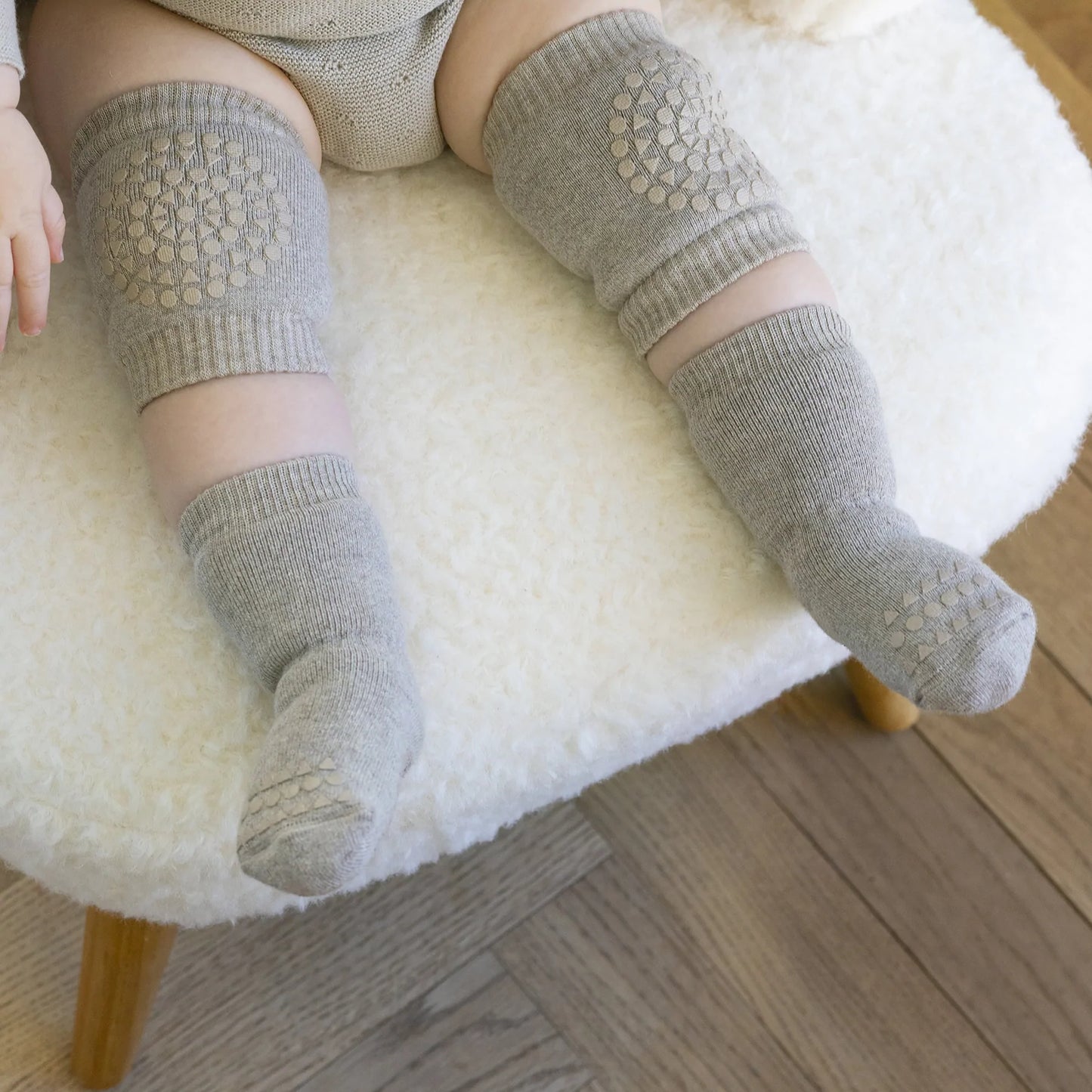 Rutschfeste Knieschoner 'Sand' - The Little One • Family.Concept.Store.