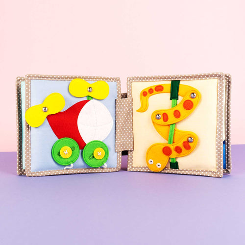 Quiet Book 'Peek a Boo'