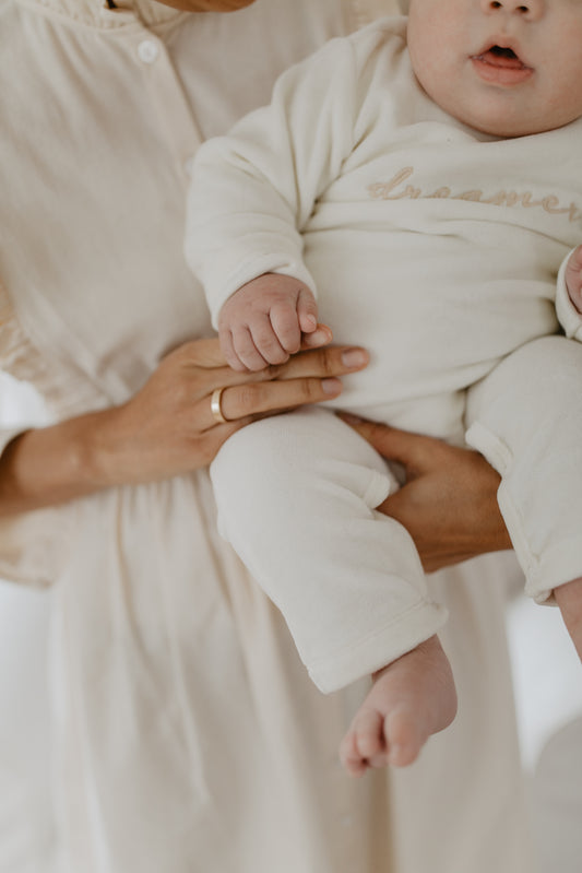 Pyjama Onesie 'Dreamer' aus Velours - The Little One • Family.Concept.Store.