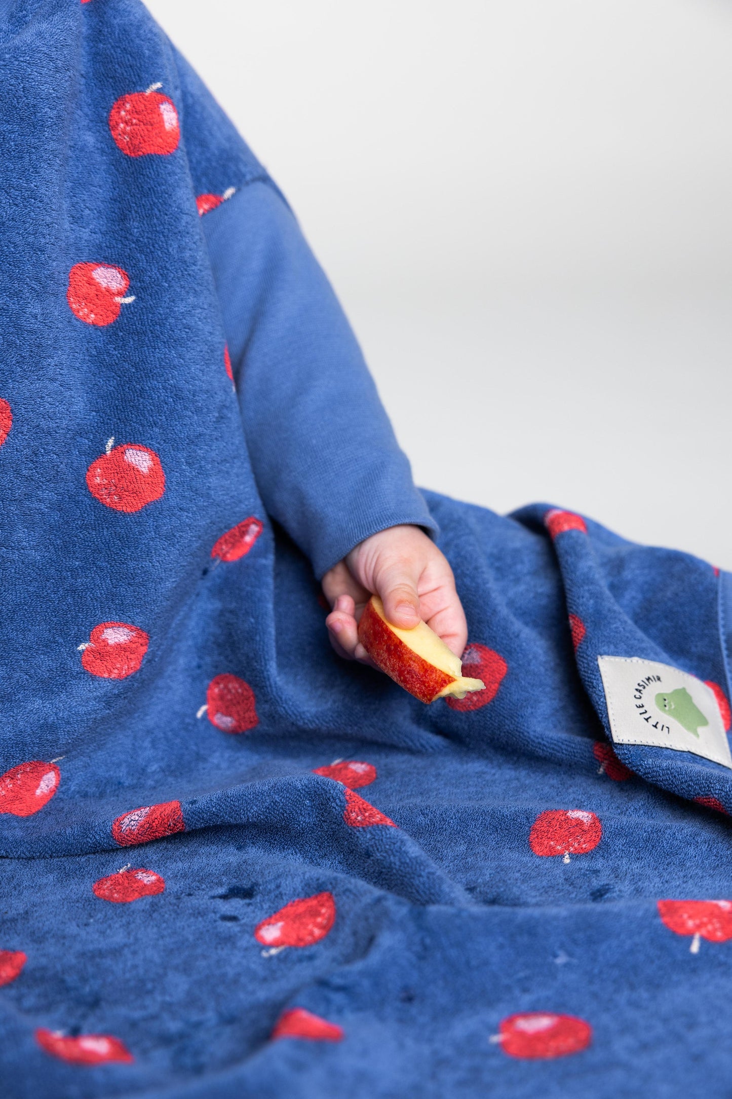 Lätzchen Boo - Frottee Waterproof 'Midnight Apple'