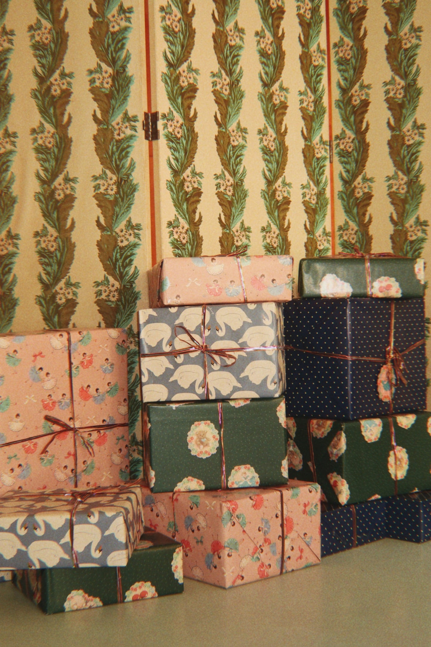 Geschenkpapier 'Deer Diary Green'
