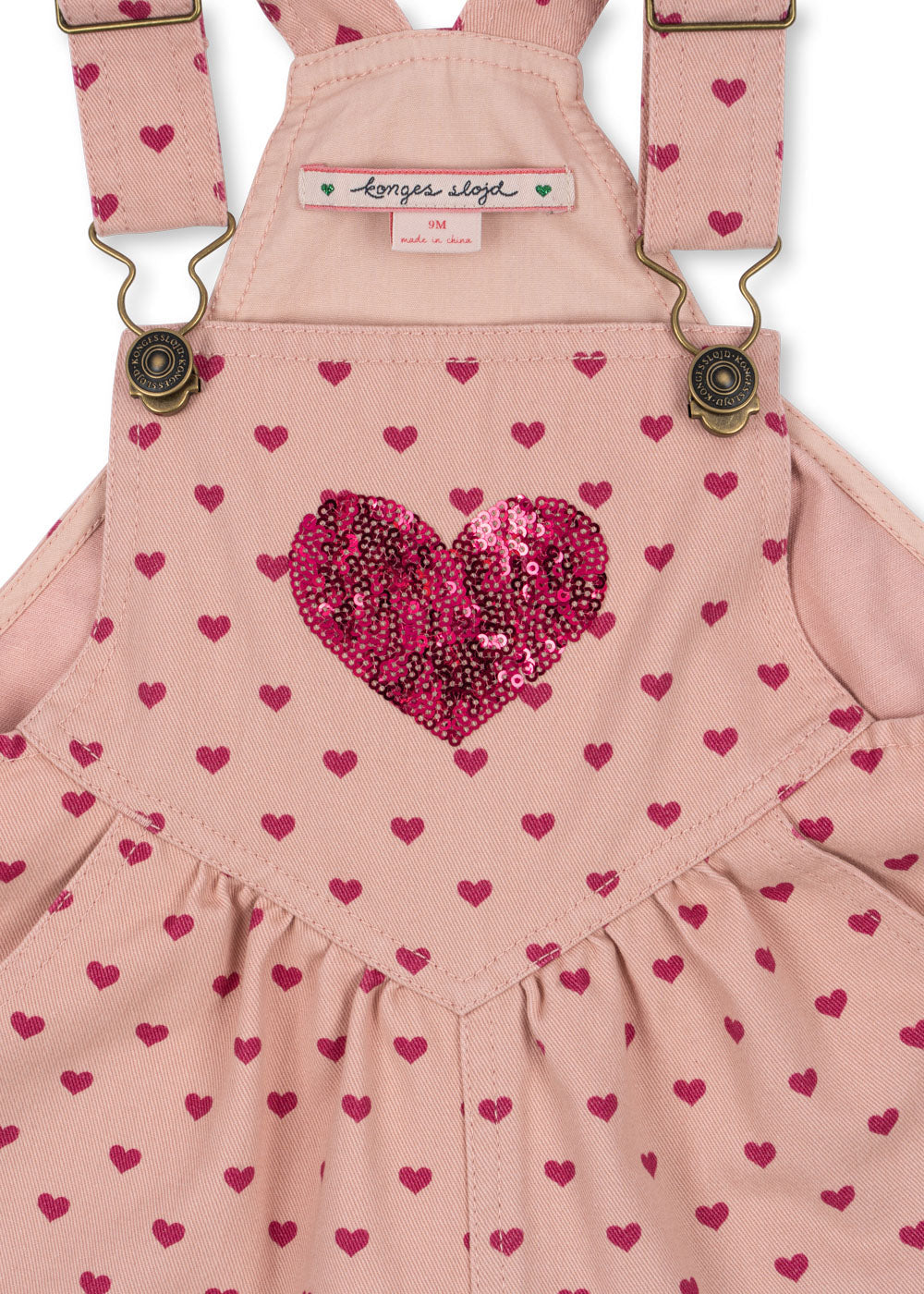 Latzhose Nola 'Berry Coeur'
