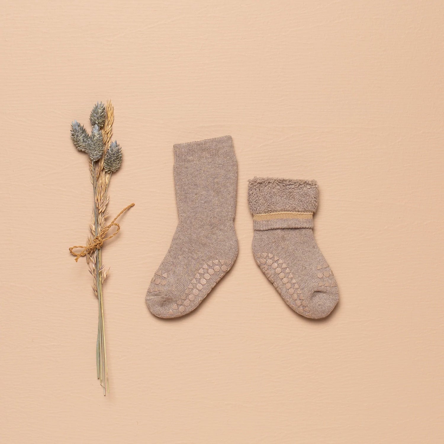 Antirutsch-Socken 'Dusty Rose' - The Little One • Family.Concept.Store. 