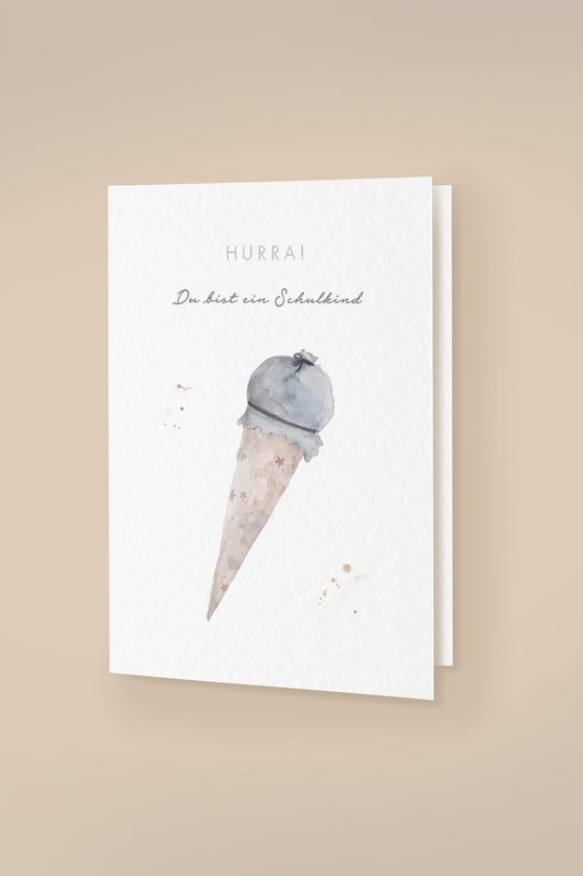 Klappkarte Blaue Schultüte 'Hurra' - The Little One • Family.Concept.Store.