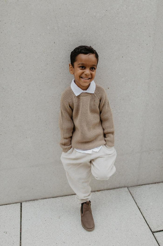 Chunky Knit Pullover mit Raglanärmeln 'Walnut' - The Little One • Family.Concept.Store. 