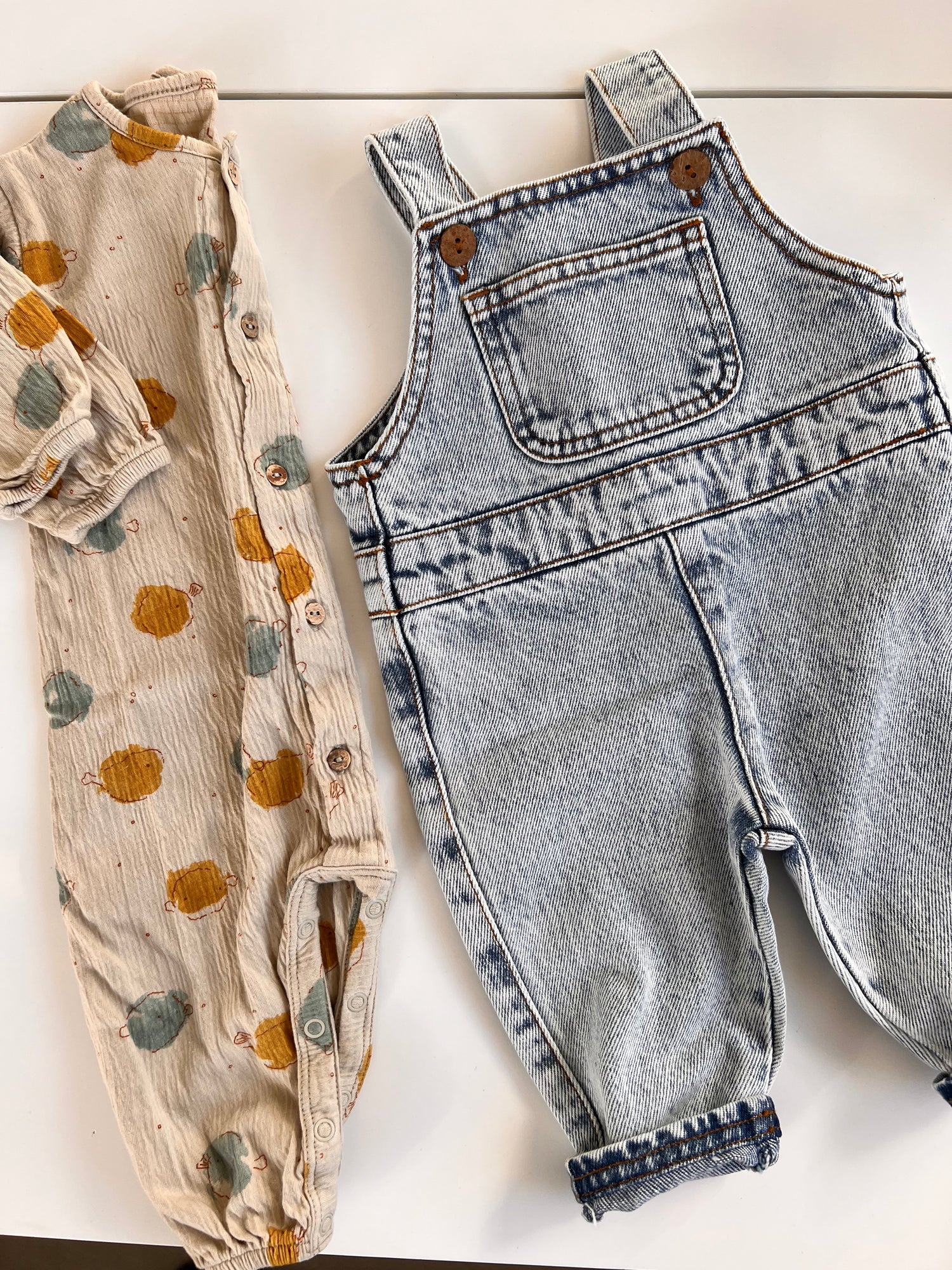 Baby-Jeans-Latzhose 'Denim' - The Little One • Family.Concept.Store. 