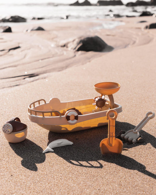 All Aboard • Strandset - The Little One • Family.Concept.Store. 